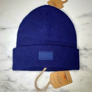 NWT Faherty Essential Beanie in Navy, OS